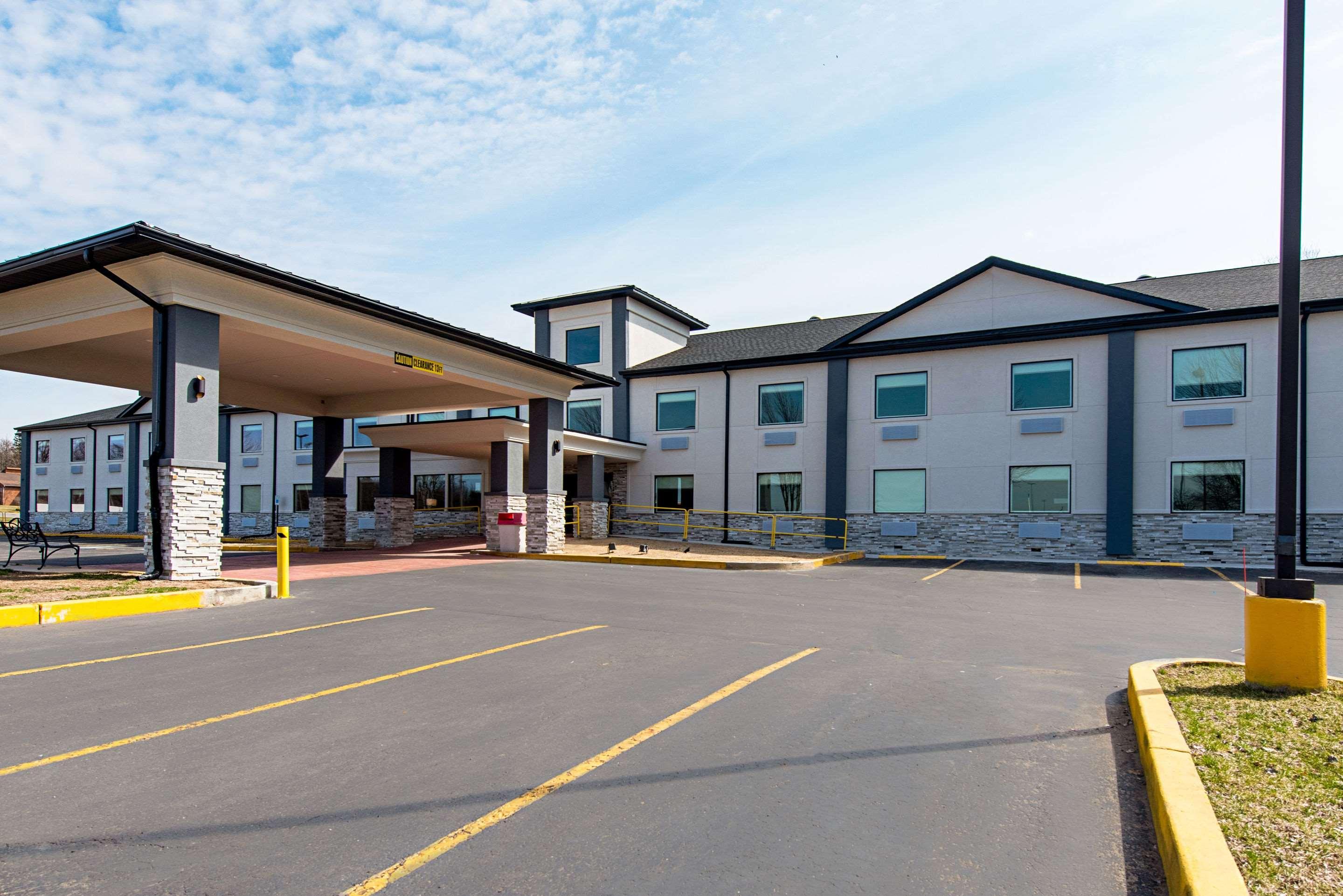 Quality Inn Mishawaka Near Notre Dame Exteriör bild