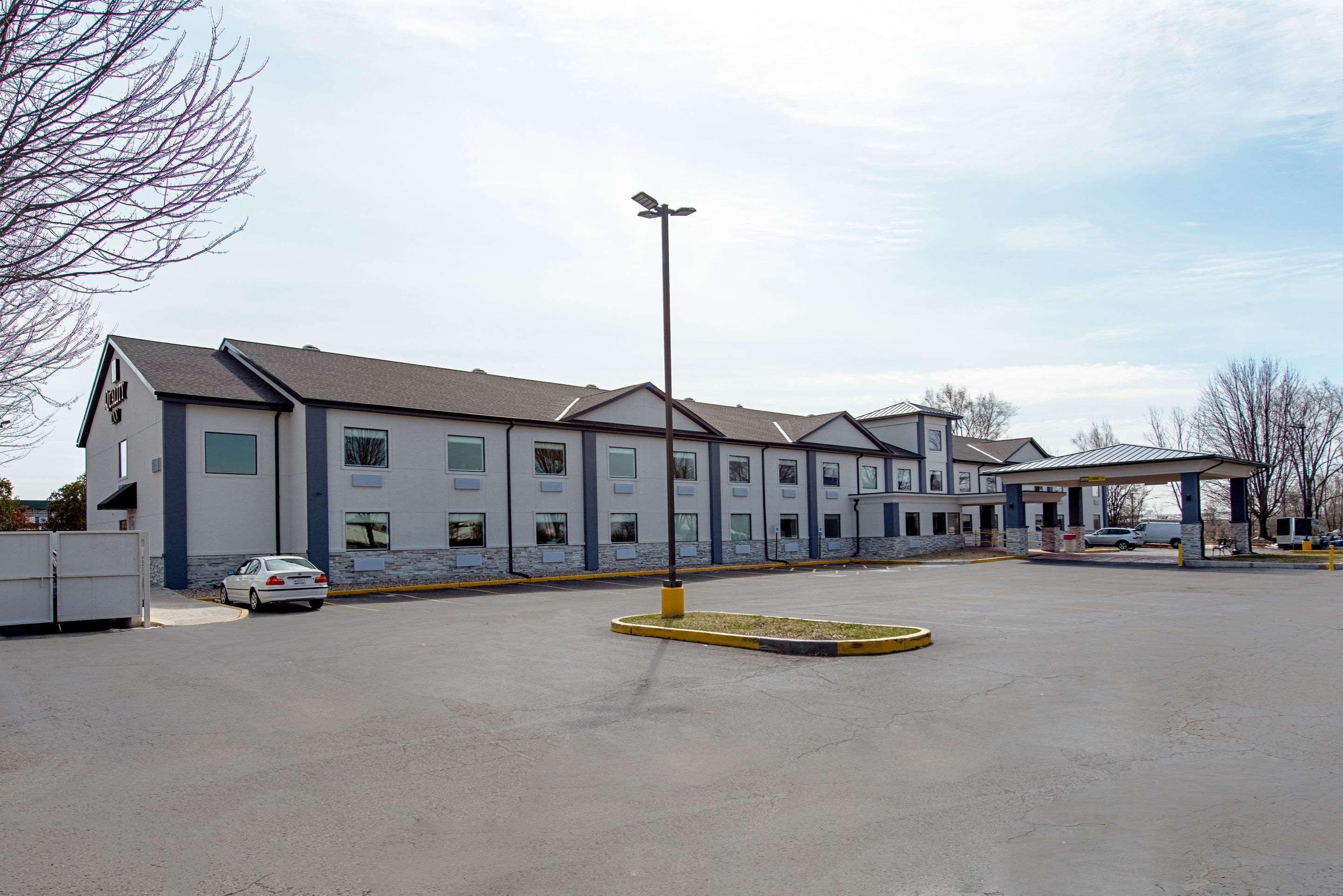 Quality Inn Mishawaka Near Notre Dame Exteriör bild
